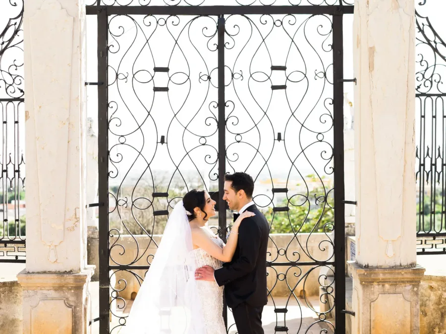 bride and groom at estoi palace