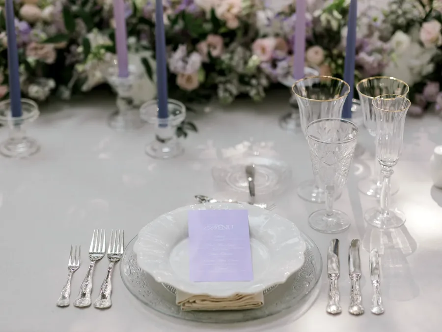 wedding reception decor with pastel flowers romatic timeless at monte do serrinho algarve