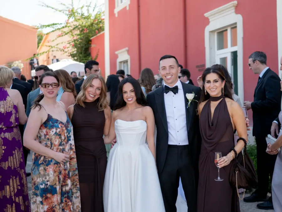 cockatil hour at a wedding in algarve solar do paço venue